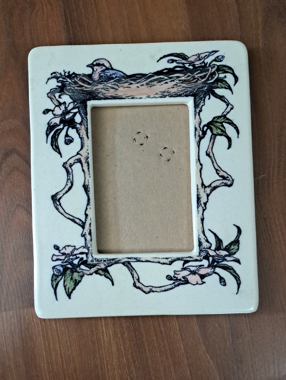 Vintage Ceramic Bird and Nest Photo Frame in Cream